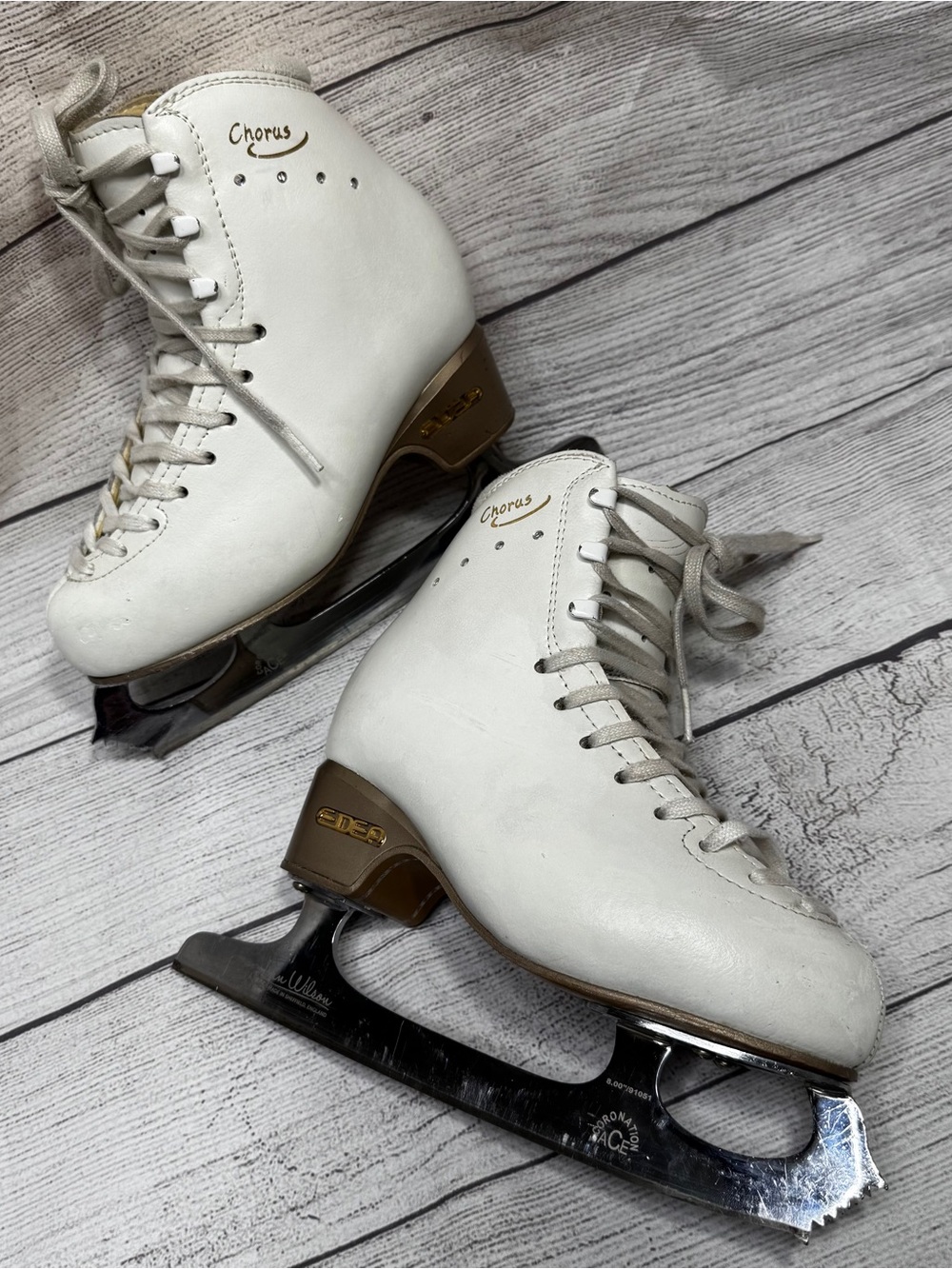 EDEA Chorus 215B John Wilson Ace Coronation Blades 8” Figure Skates
